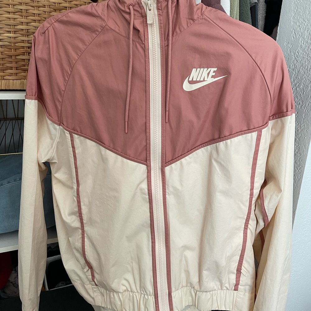 Nike Women’s Windbreaker